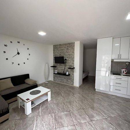 Aurora apartment Sombor Exterior foto
