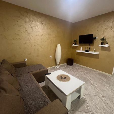 Aurora apartment Sombor Exterior foto