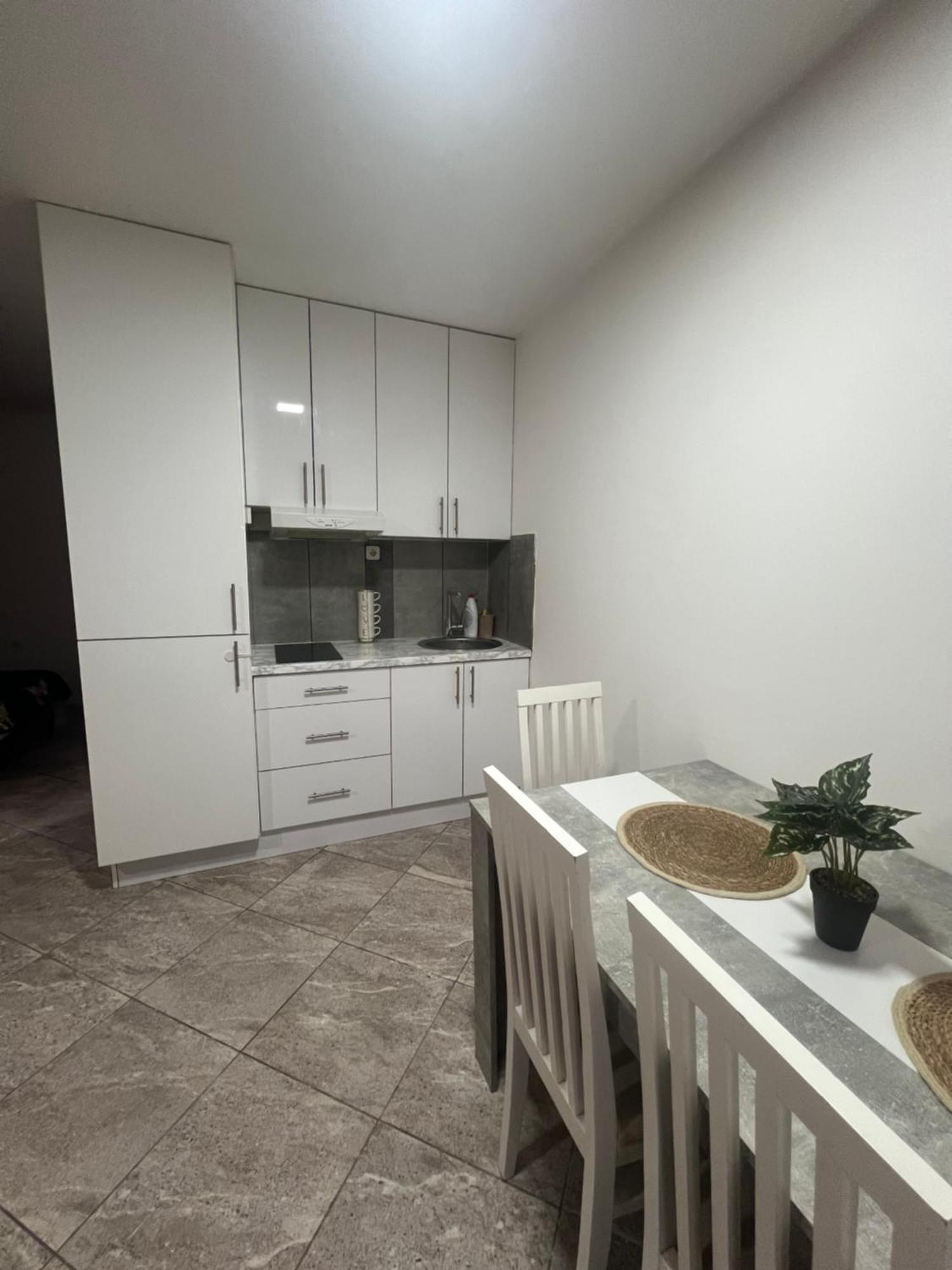 Aurora apartment Sombor Exterior foto